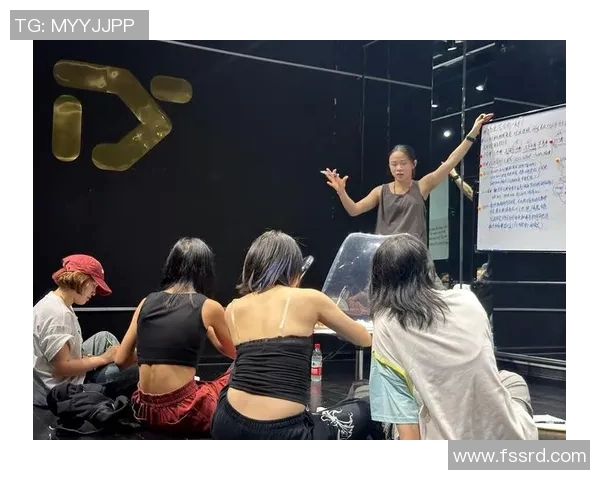 上海街舞队在世界攀岩锦标赛中以57分领先其他队伍展现强劲实力