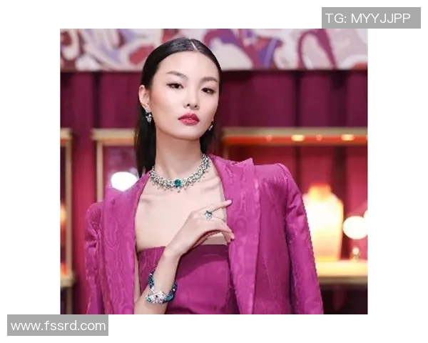 璀璨女足球明星壁纸展现运动之美与力量的完美结合